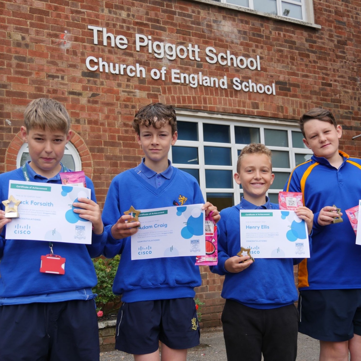 The Piggott School Cool kids working in IT